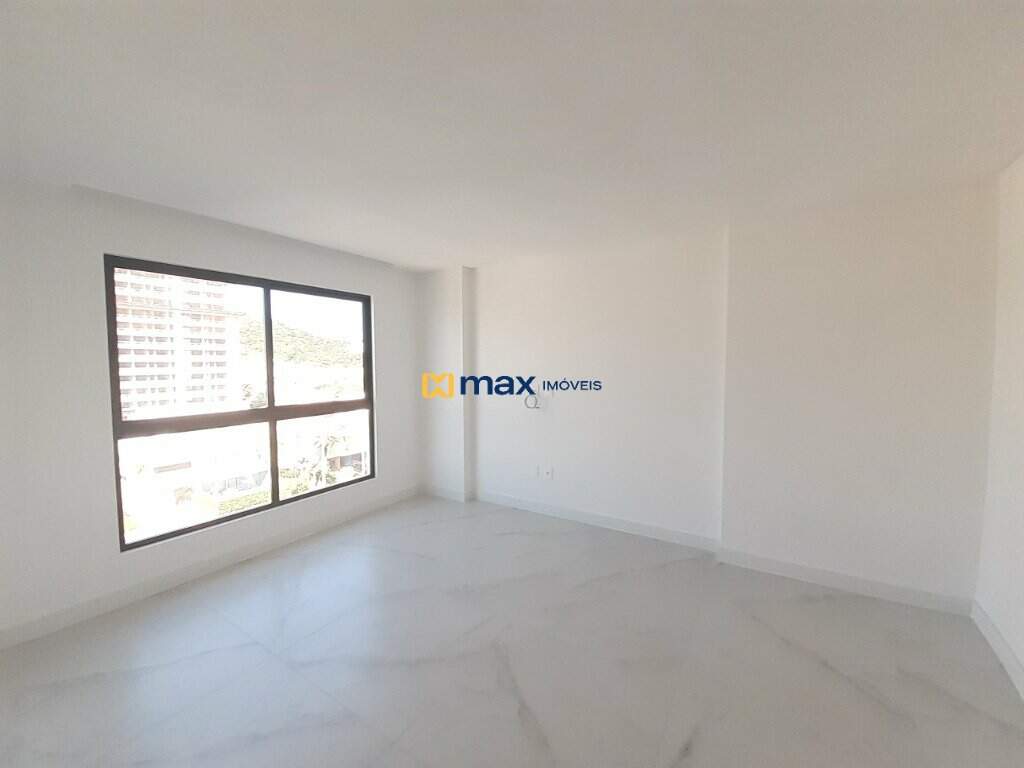 Apartamento à venda no Praia Brava: Suíte 01