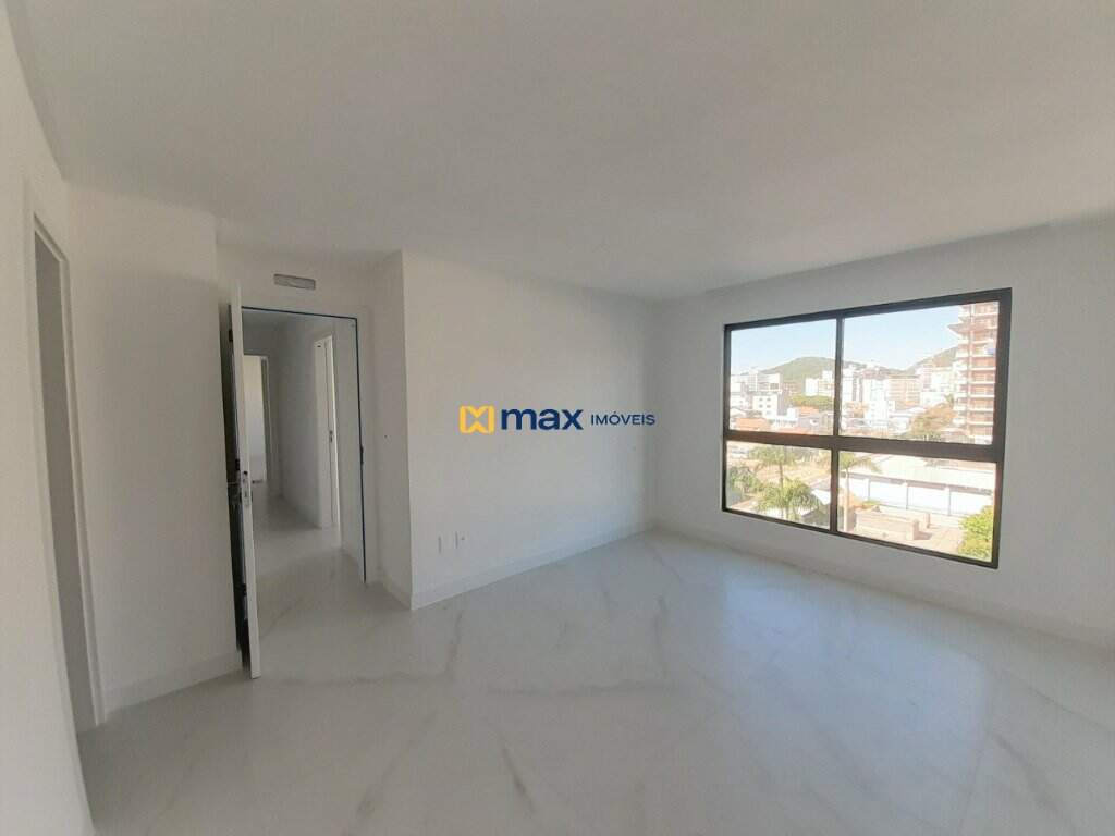 Apartamento à venda no Praia Brava: Suíte 01