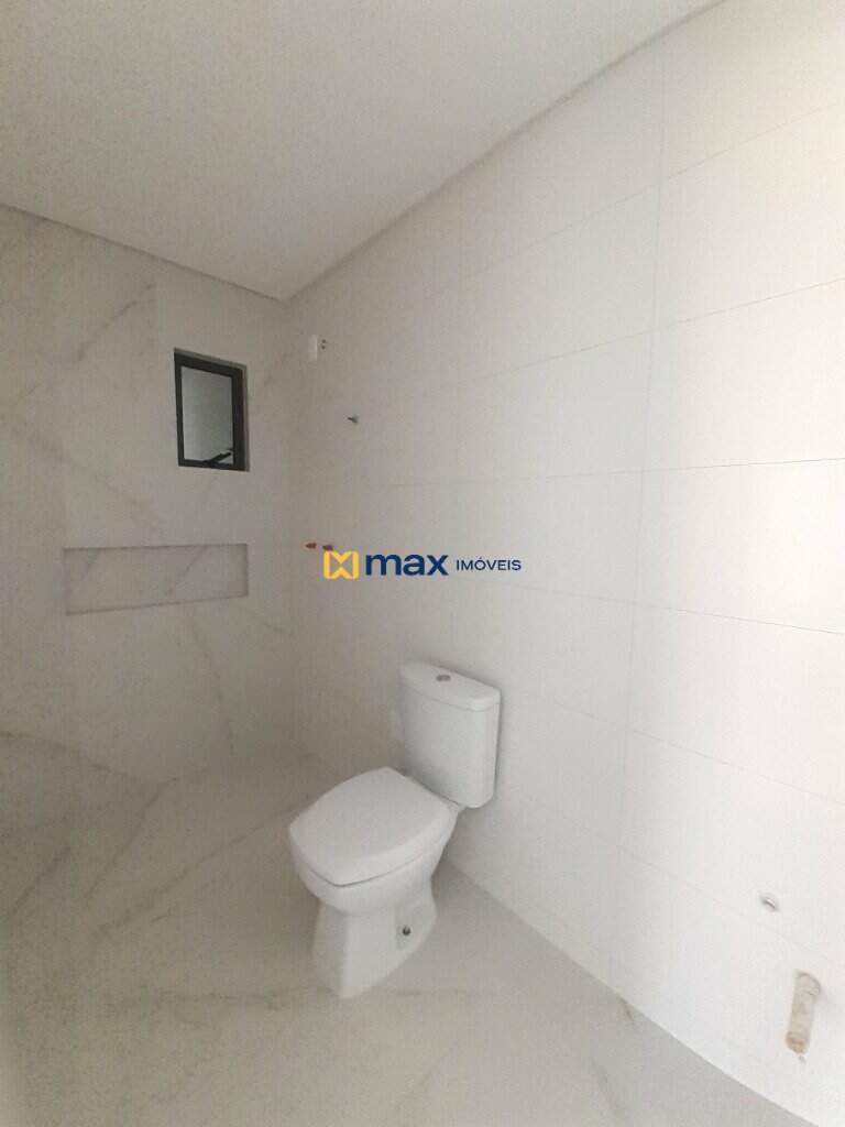 Apartamento à venda no Praia Brava: Banheiro Suíte 01