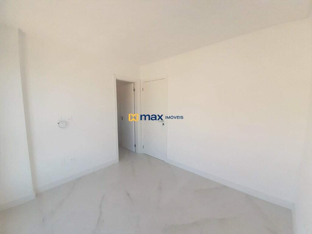 Apartamento à venda no Praia Brava: Suíte 02