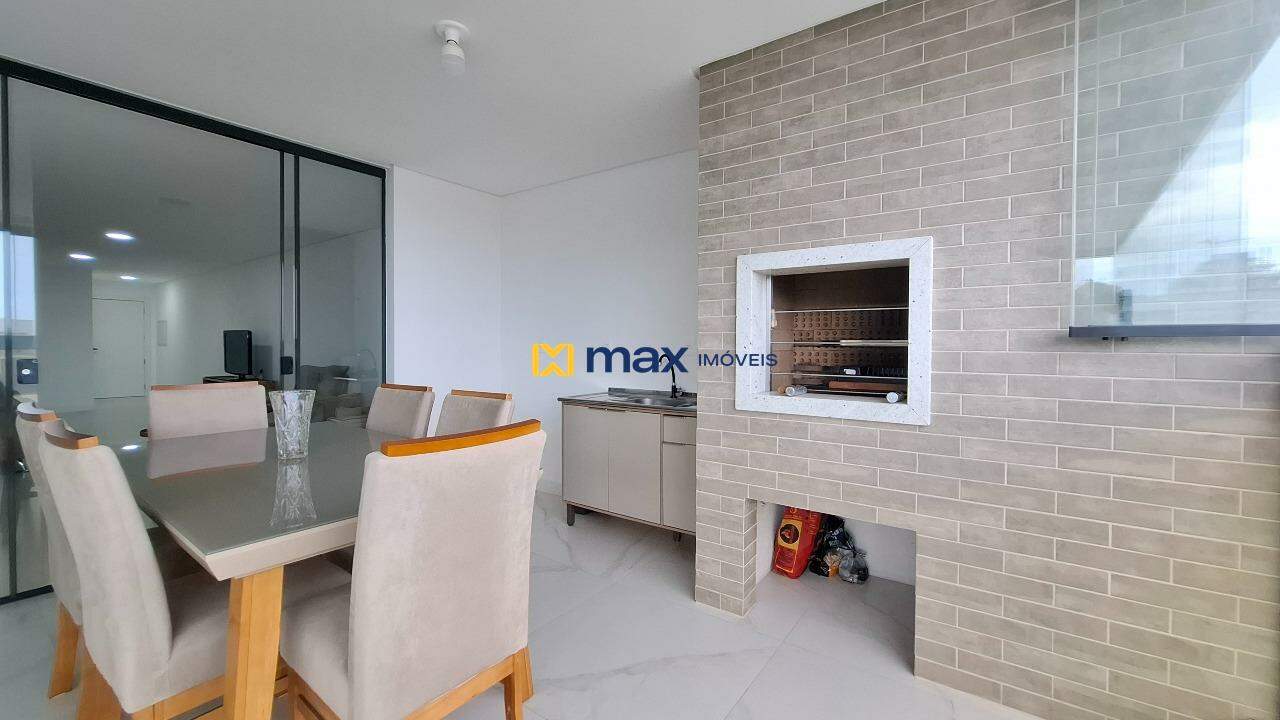Apartamento à venda no Praia Brava: Sacada com churrasqueira