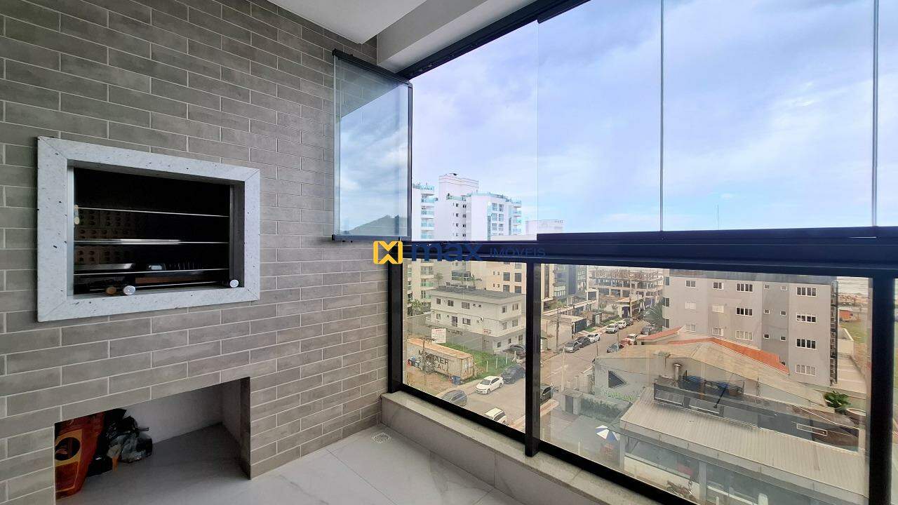 Apartamento à venda no Praia Brava: Sacada com churrasqueira