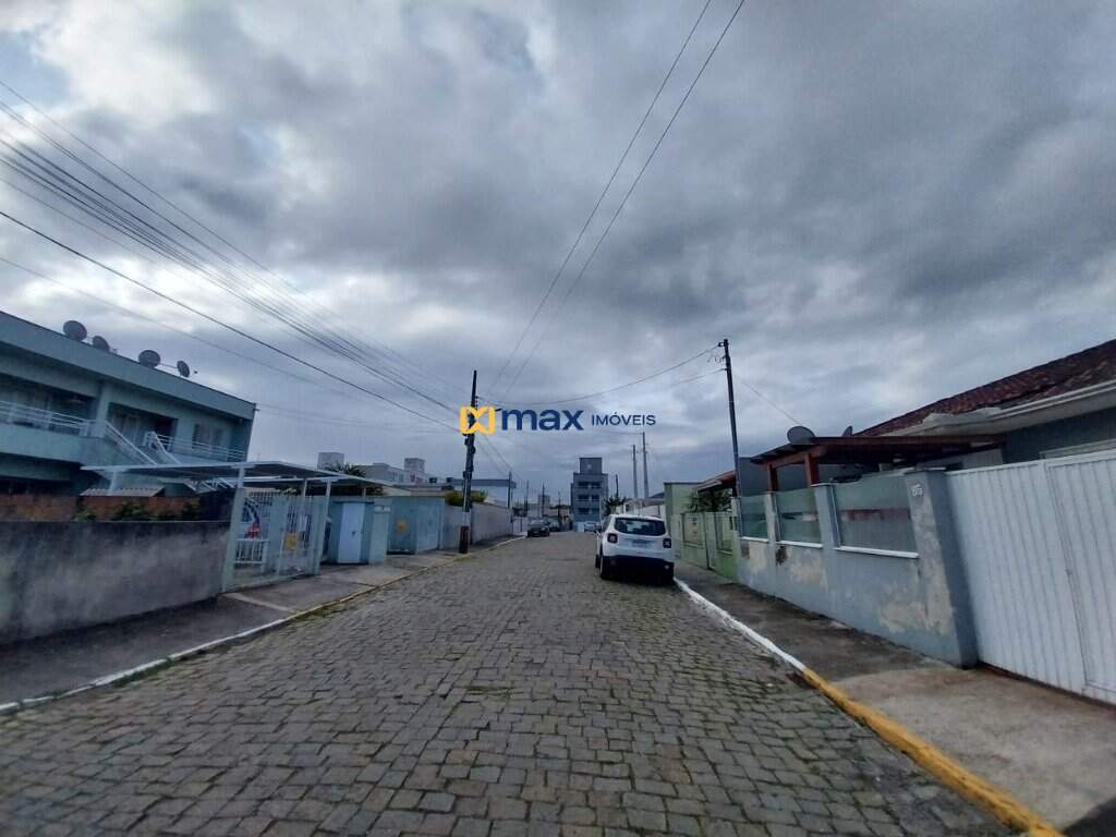 Casa à venda no Centro: