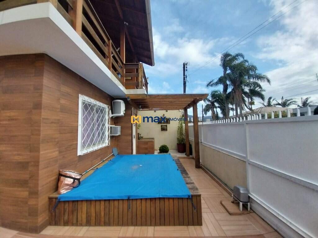 Casa à venda no Centro: