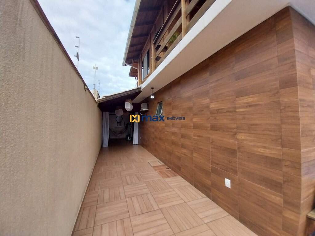 Casa à venda no Centro: