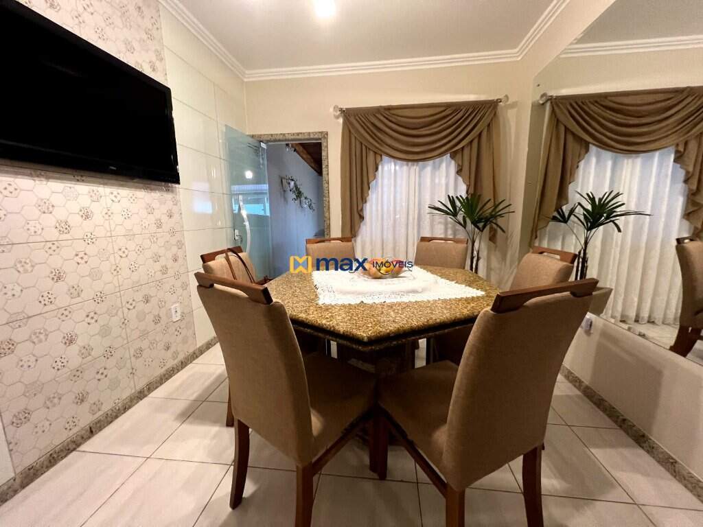 Casa à venda no Murta: Sala de jantar