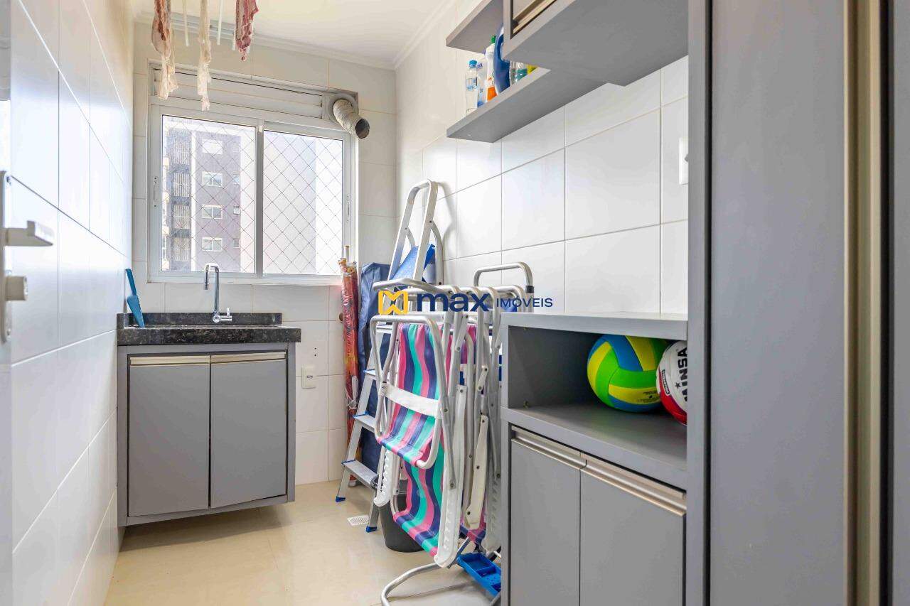Apartamento à venda no Centro: lavanderia