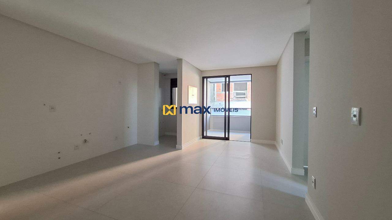 Apartamento à venda no Centro: Living integrado