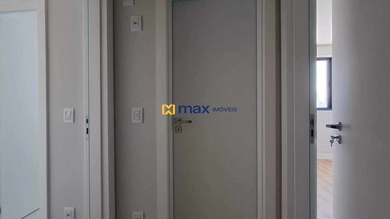 Apartamento à venda no Centro: Corredor