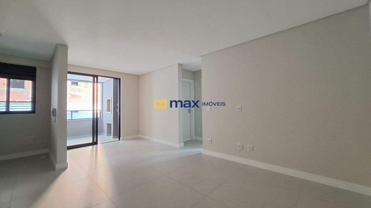 Apartamento à venda no Centro: Living integrado