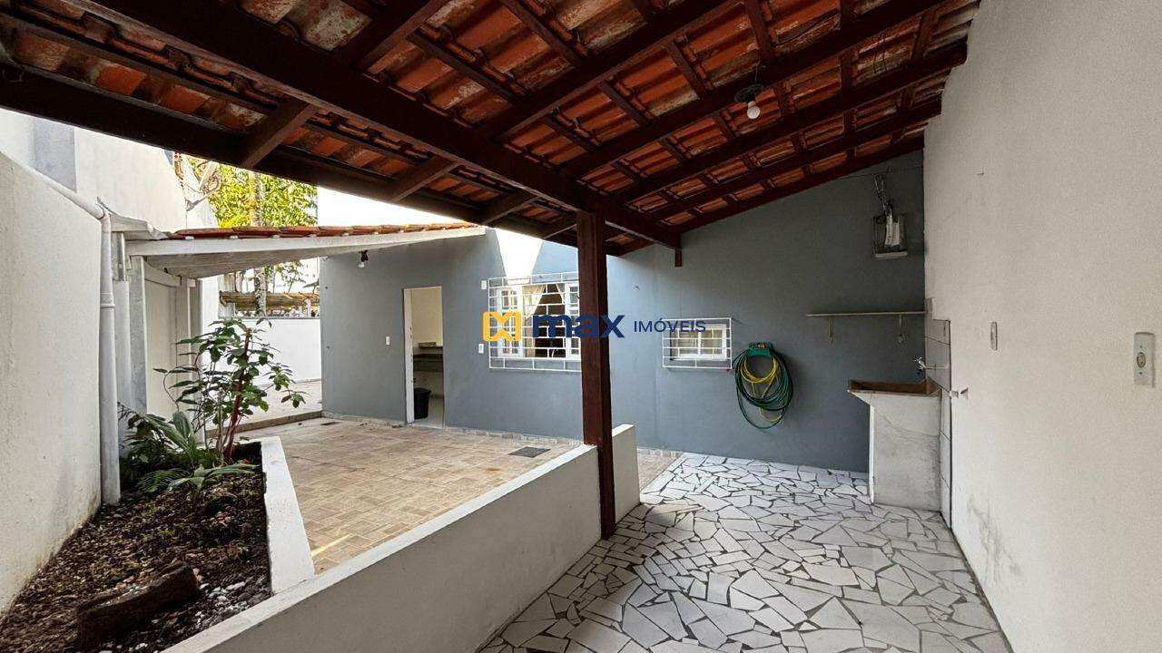 Casa à venda no Centro: 