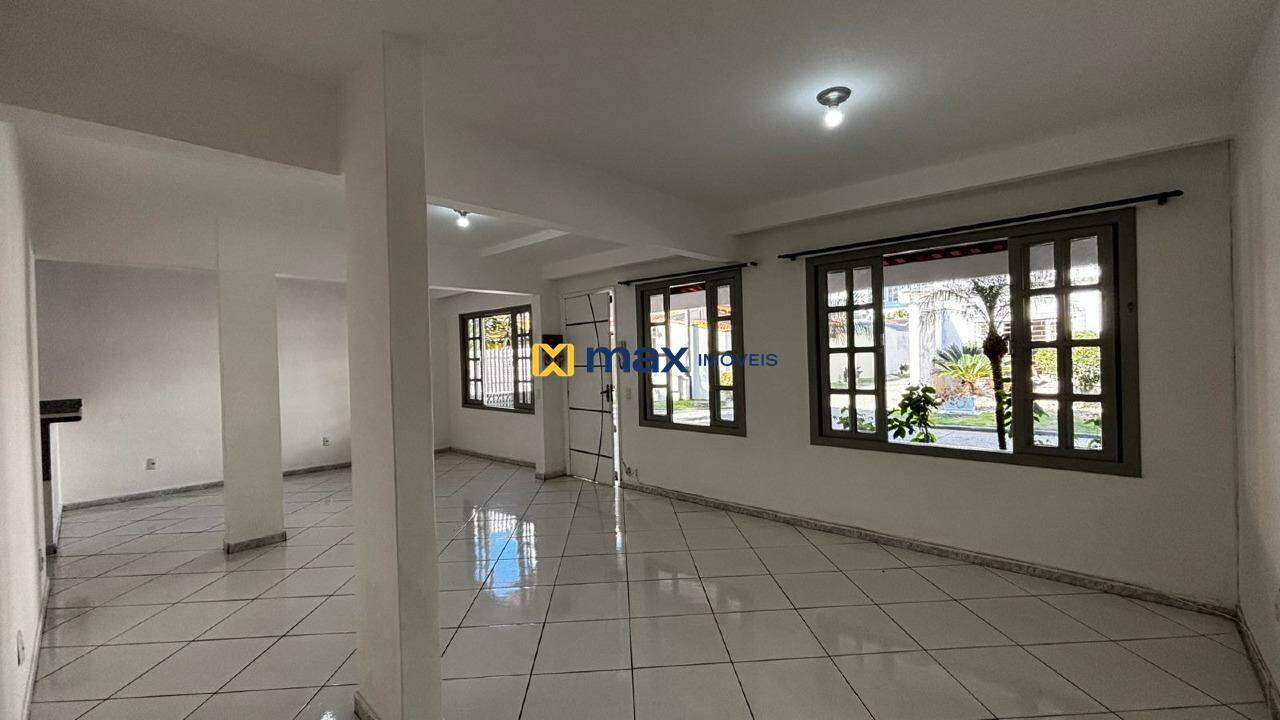 Casa à venda no Centro: 
