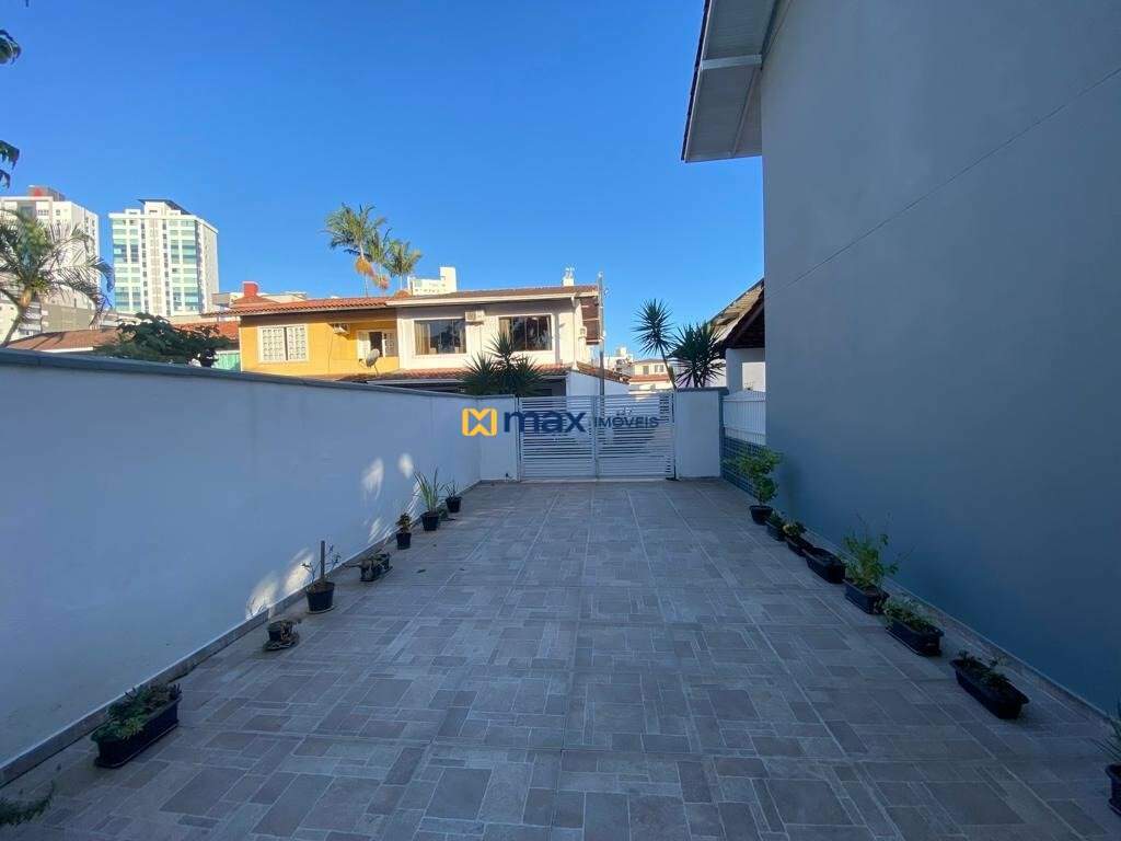 Casa à venda no Centro: 