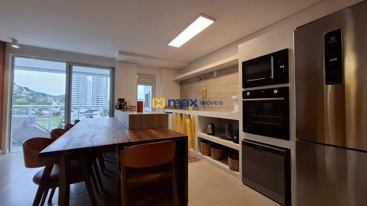 Apartamento à venda no Praia Brava: Living integrado