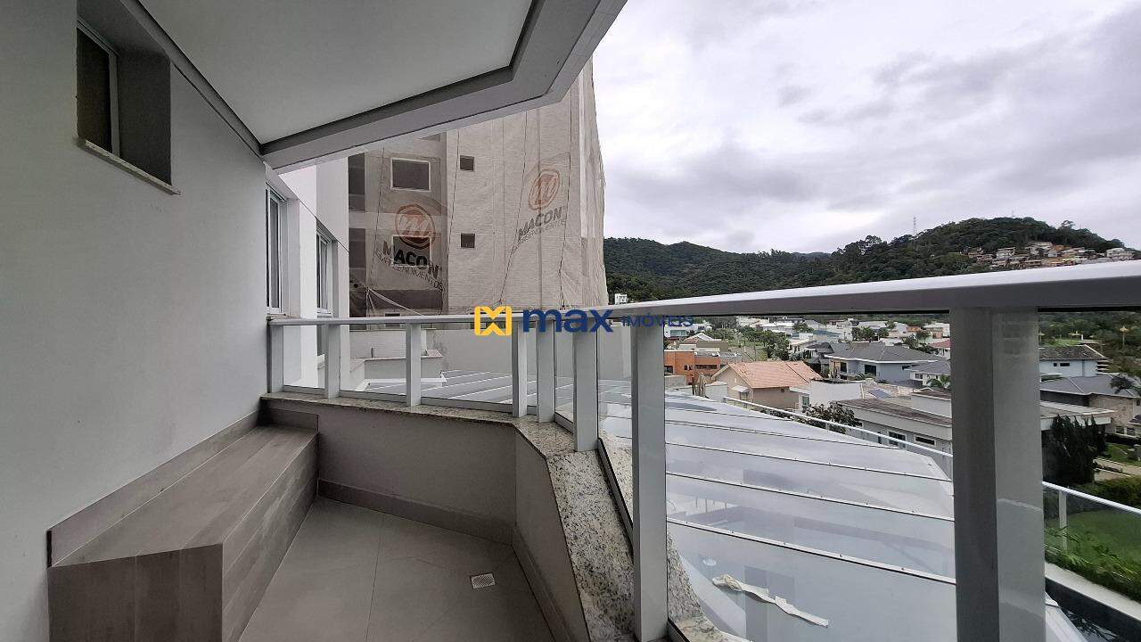 Apartamento à venda no Praia Brava: Sacada com churrasqueira