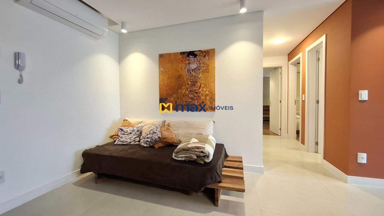 Apartamento à venda no Praia Brava: Living integrado