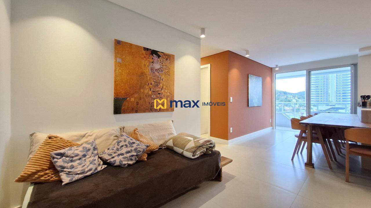 Apartamento à venda no Praia Brava: Living integrado