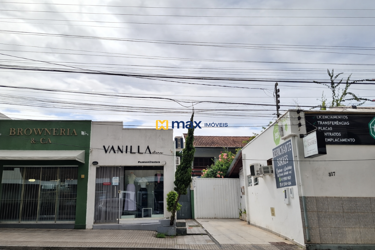 Casa Comercial à venda no Centro: Fachada