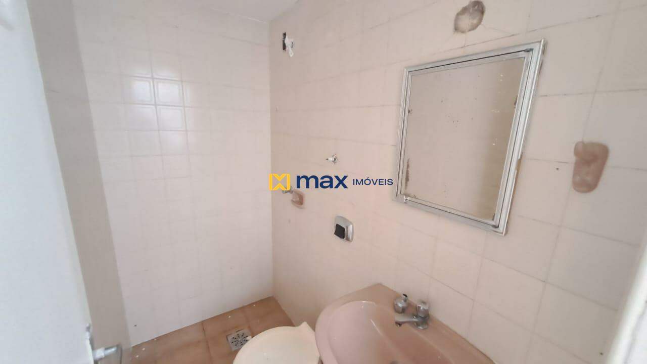 Apartamento para aluguel no Fazenda: Banheiro Quarto 1