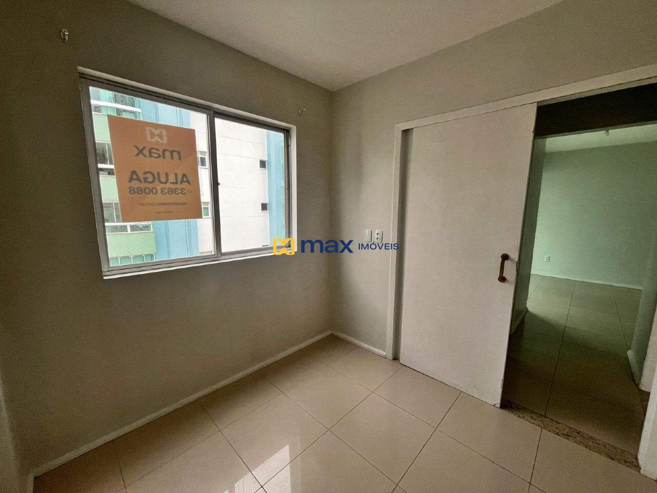 Apartamento para aluguel no Centro: 