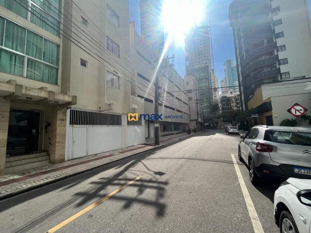 Apartamento para aluguel no Centro: 