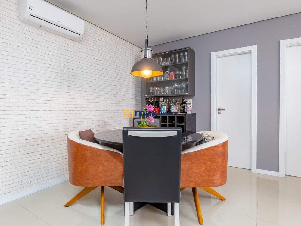 Apartamento à venda no Centro: Living integrado