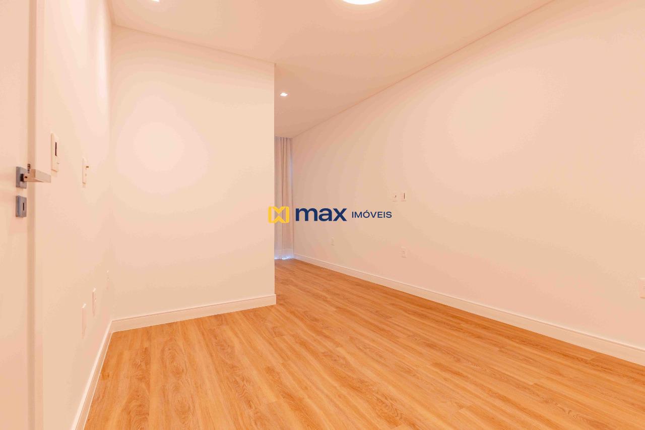 Apartamento à venda no Centro: Suíte 4