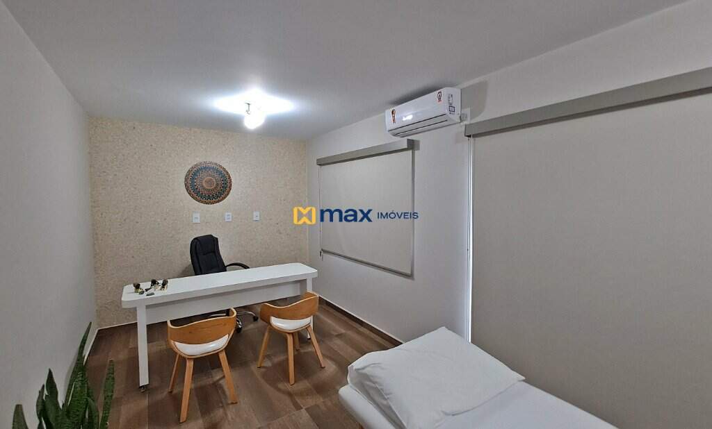 Casa Comercial à venda no Centro: Consultório 1 Piso Superior
