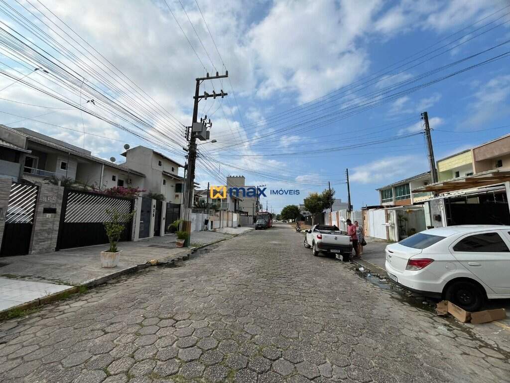 Casa à venda no Centro:
