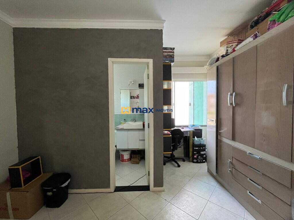 Casa à venda no Centro: