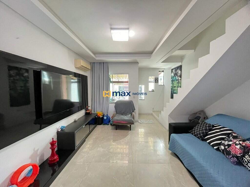Casa à venda no Centro: 