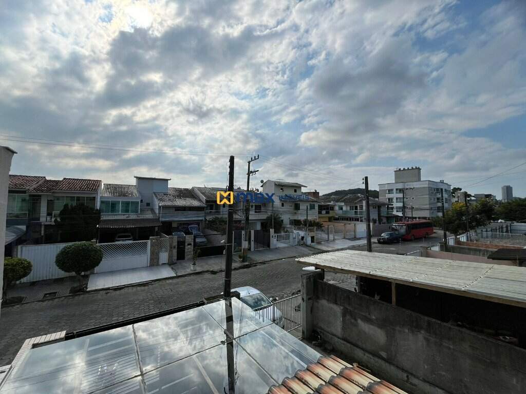 Casa à venda no Centro: