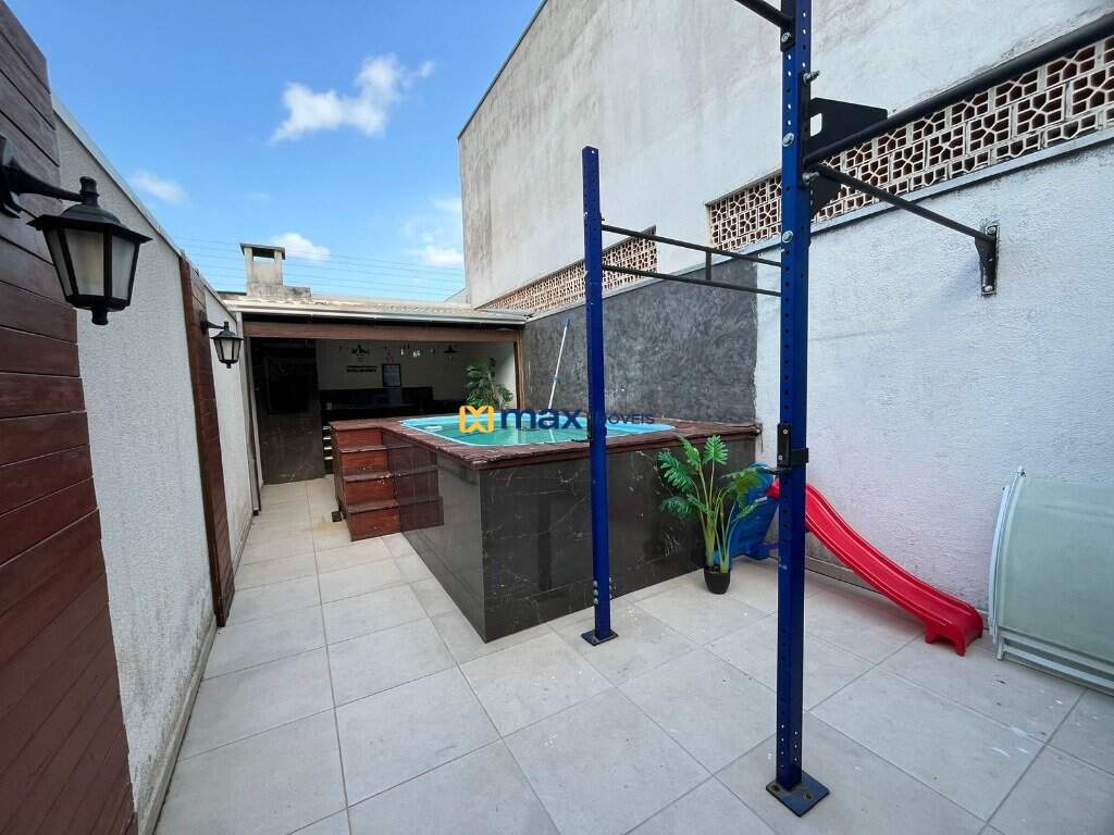 Casa à venda no Centro: