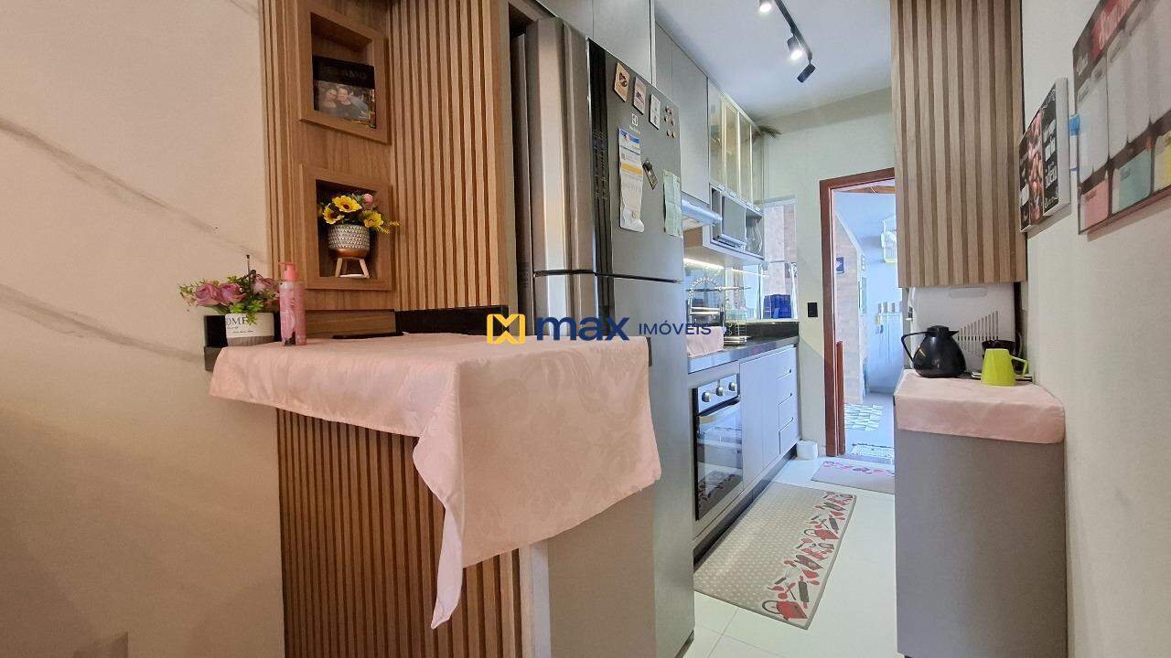 Casa à venda no Espinheiros: Living integrado