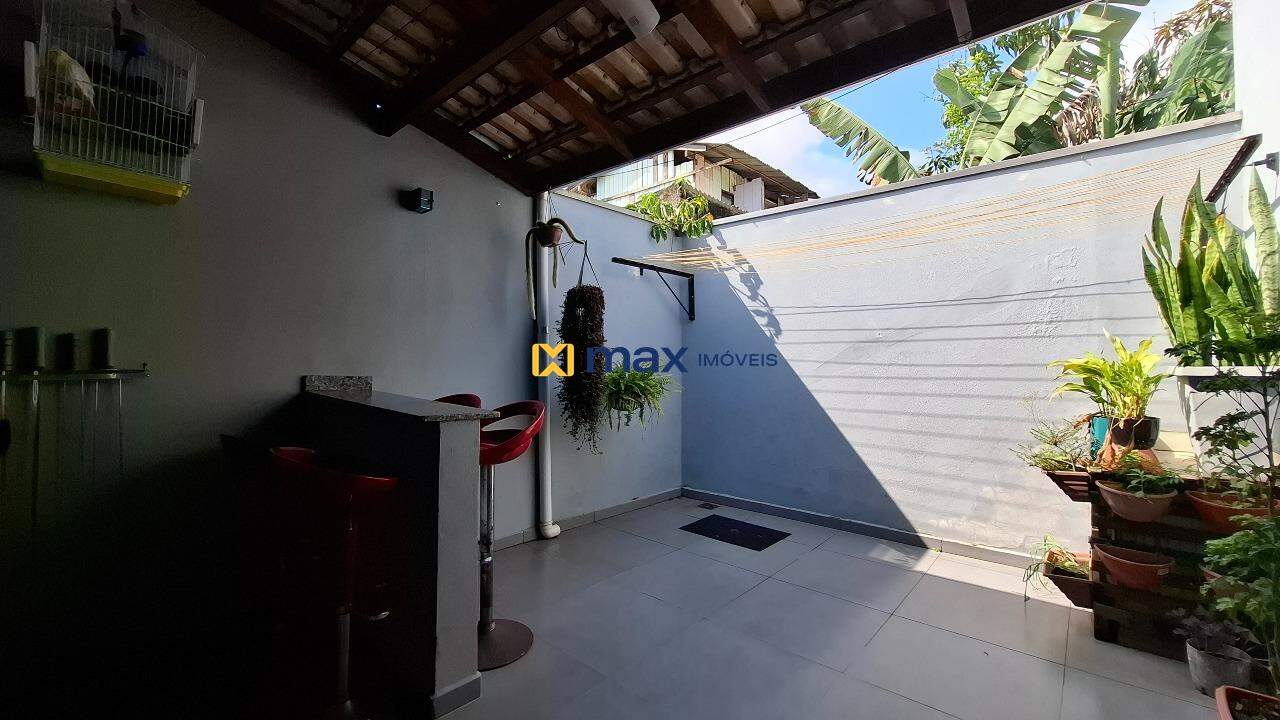 Casa à venda no Espinheiros: Área externa