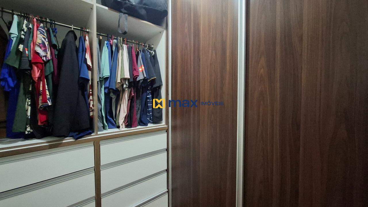 Casa à venda no São Vicente: Closet