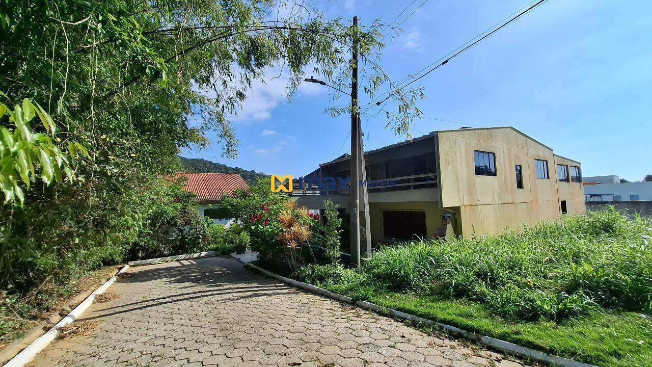 Terreno à venda no Cabeçudas: Terreno