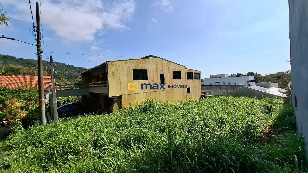 Terreno à venda no Cabeçudas: Terreno