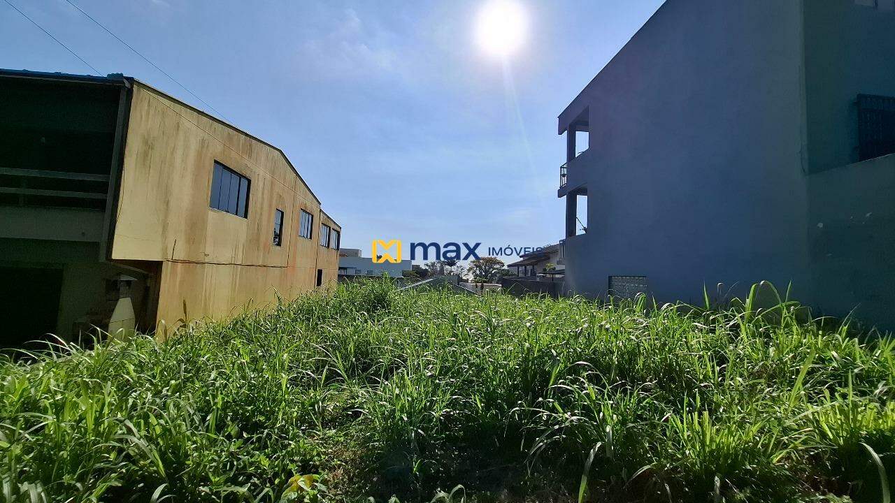 Terreno à venda no Cabeçudas: Terreno