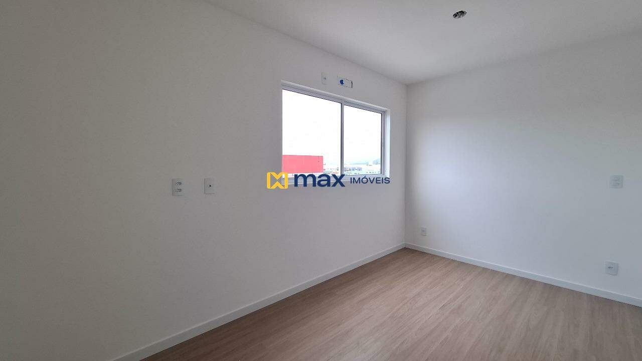 Apartamento à venda no Cordeiros: Dormitório