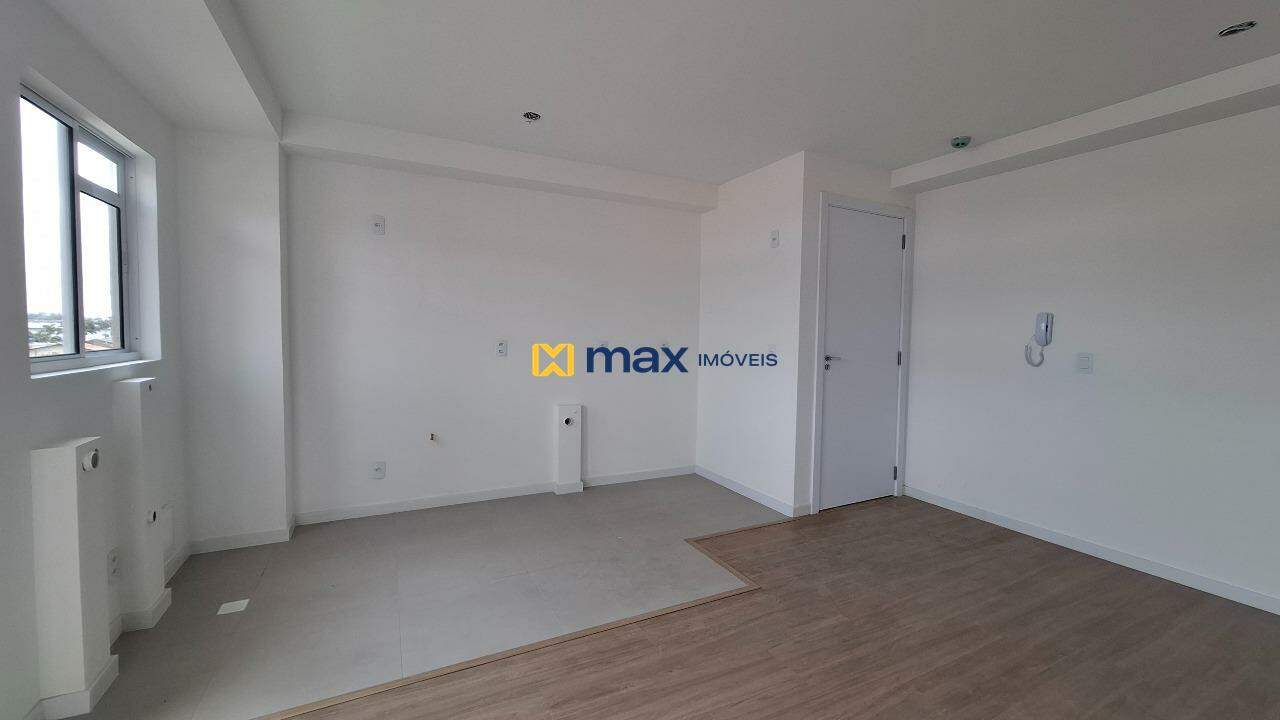 Apartamento à venda no Cordeiros: Living integrado