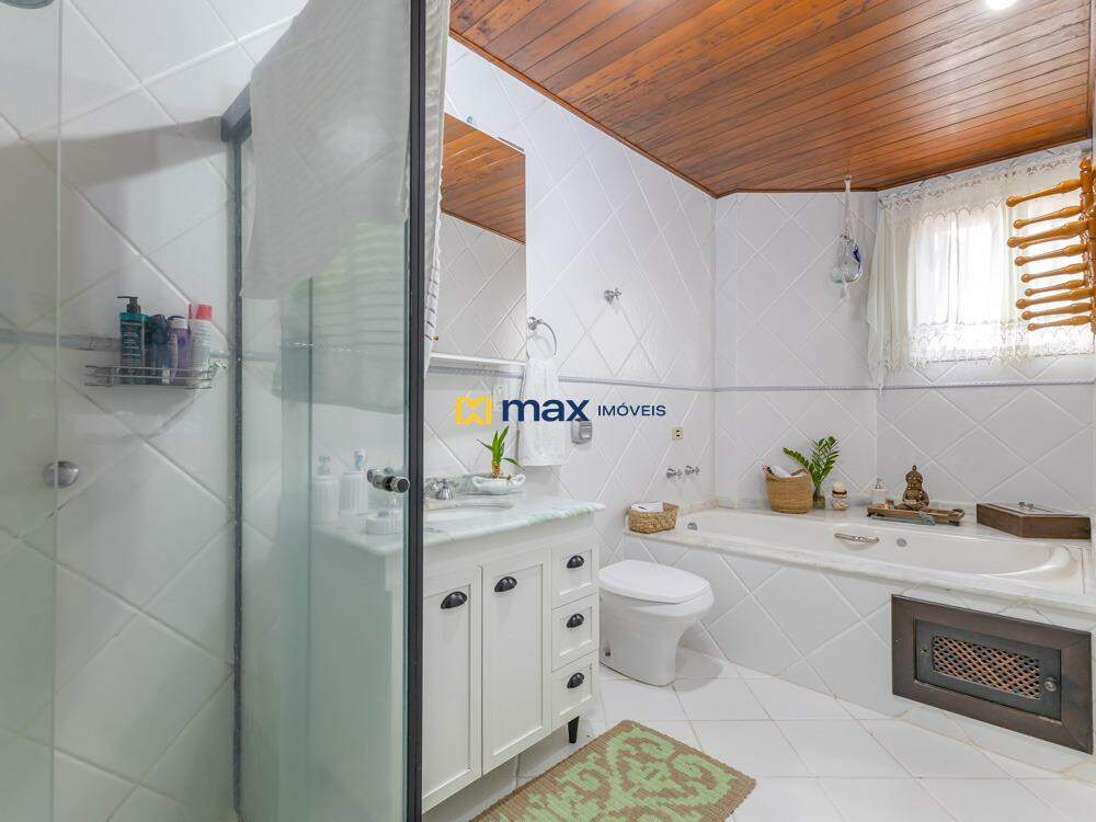 Casa à venda no Dom Bosco: Banheiro suíte