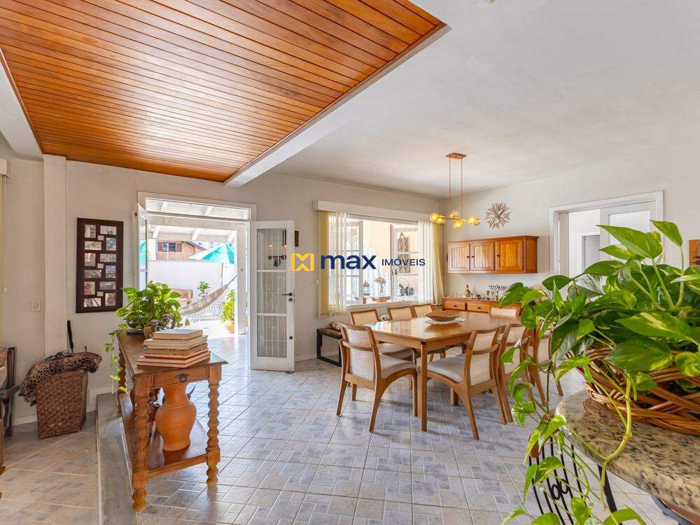 Casa à venda no Dom Bosco: Cozinha/sala de jantar