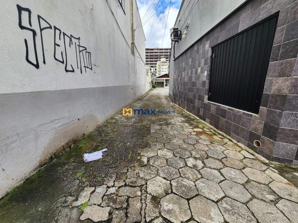 Casa à venda no Centro: Entrada