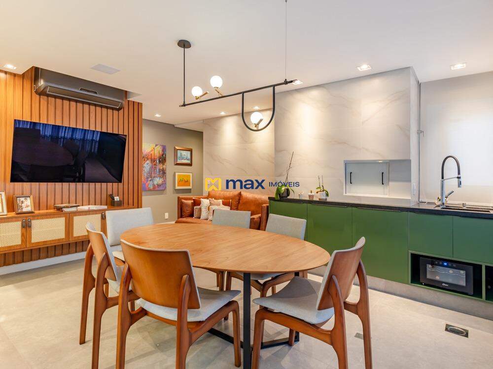 Apartamento à venda no Ressacada: Living integrado