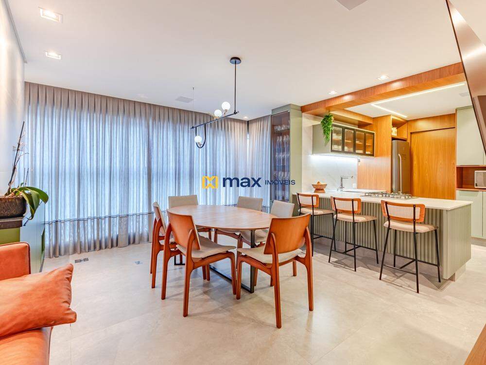 Apartamento à venda no Ressacada: Living integrado