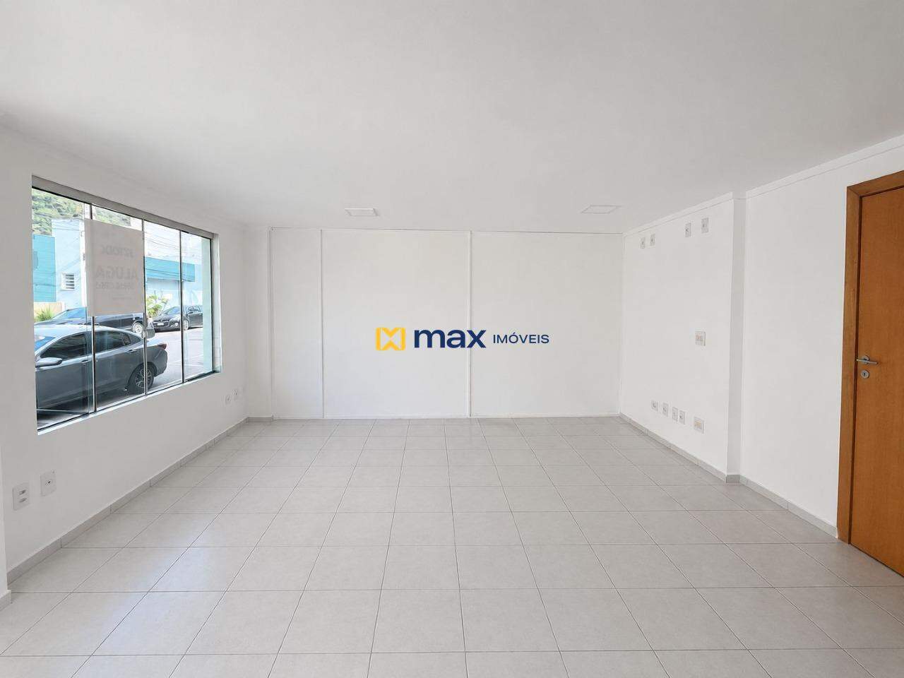 Sala para aluguel no Nações: 