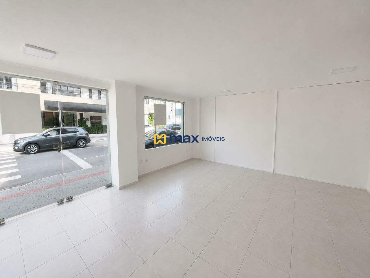 Sala para aluguel no Nações: 
