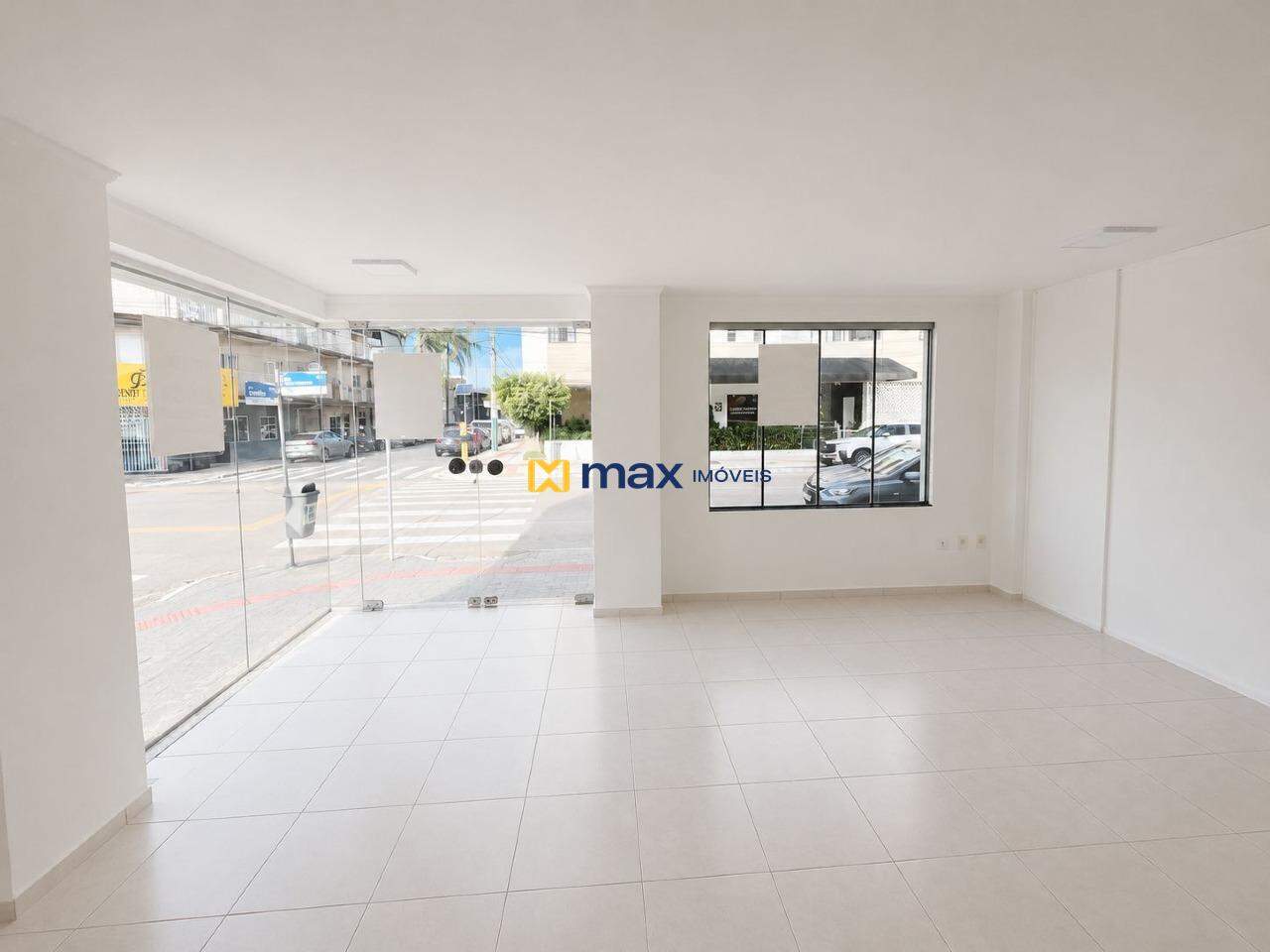 Sala para aluguel no Nações: 