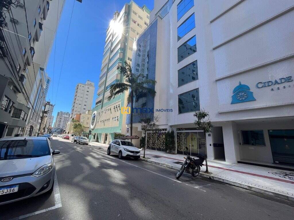 Apartamento para aluguel no Centro: 